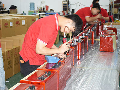 爵士龍音響生產(chǎn)車間